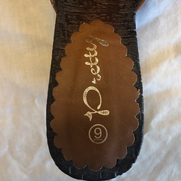 Pretty Brown Sandals Size 9 - Picture 4 of 13